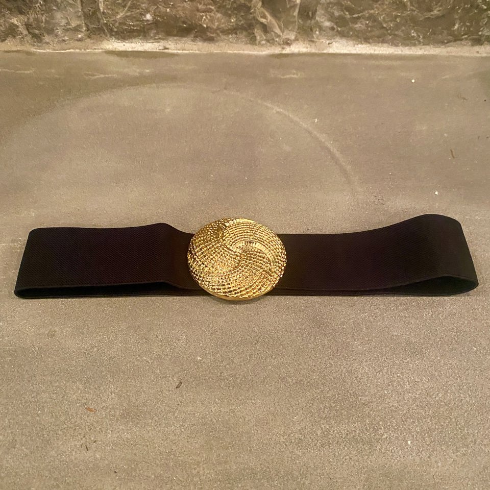 1980's Grain Leather Waist Belt with Gold Buckle