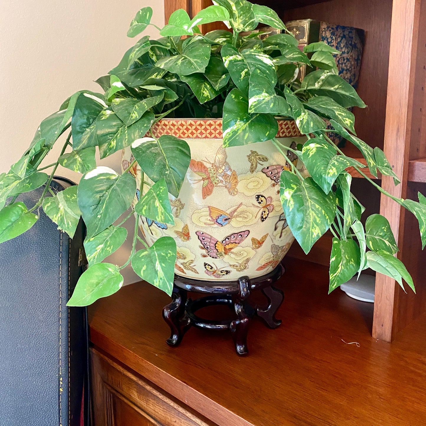 Chinese Porcelain Enamel Butterfly Motif Jardiniere Planter